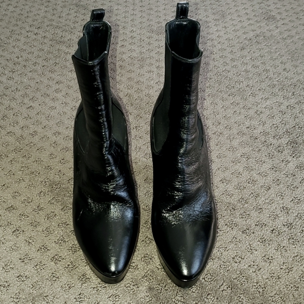 St Laurent Black Booties